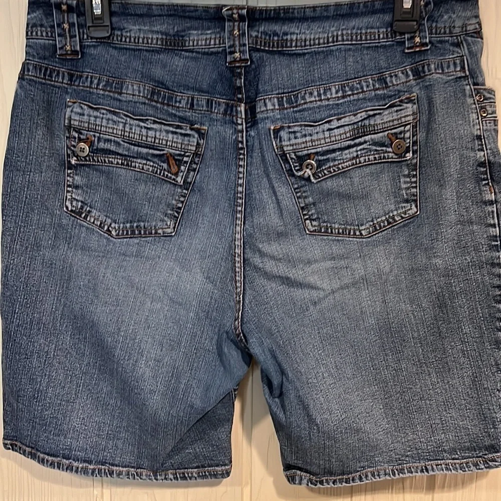 North Crest Denim Shorts Size 16W - Picture 3 of 8